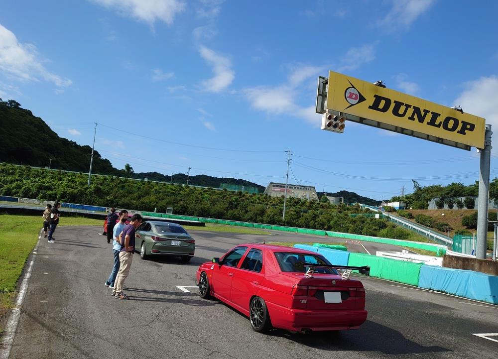 22071617 (67).JPG